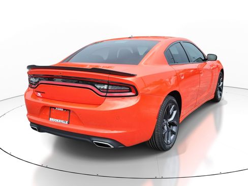 Used 2022 Dodge Charger SXT w/ Blacktop Package RWD image 6