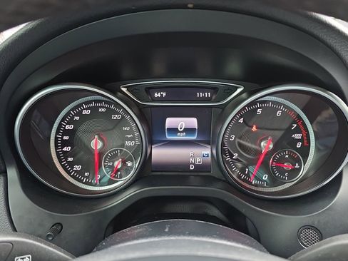 Used 2019 Mercedes-Benz GLA 250 4MATIC image 10