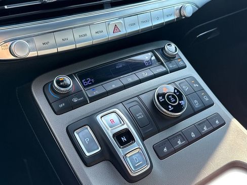 Used 2022 Hyundai Palisade Calligraphy image 27
