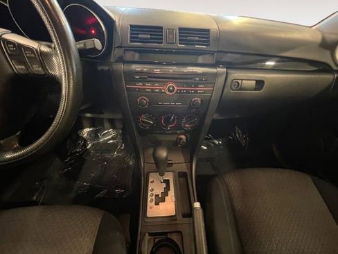 Used 2006 MAZDA MAZDA3 i Touring FWD image 11