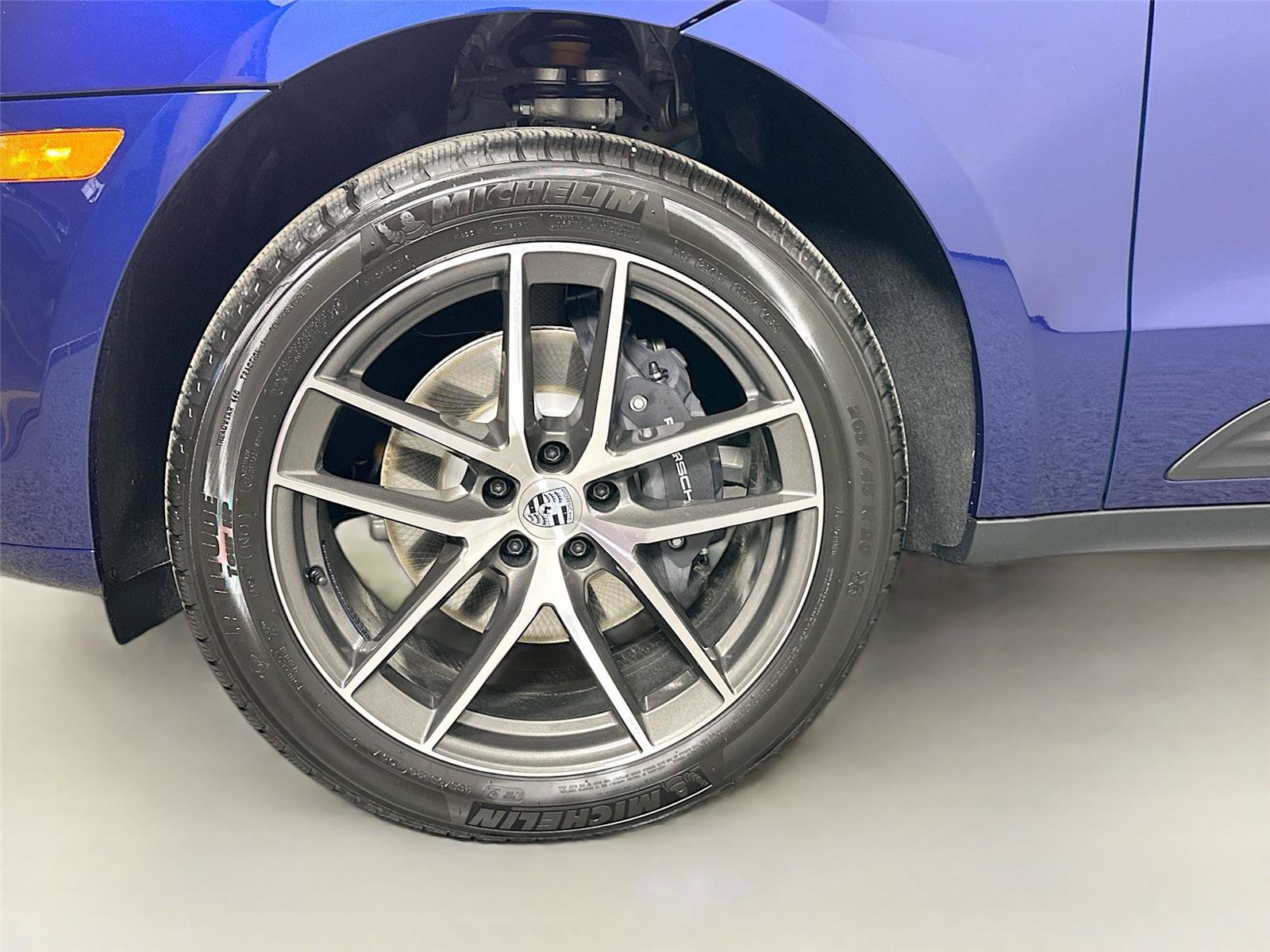 Certified 2026 Porsche Macan Turbo AWD/4WD image 11