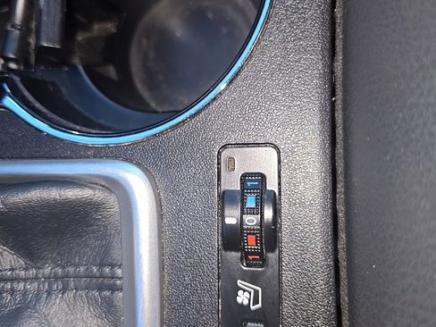 Used 2018 Toyota Highlander Limited image 31