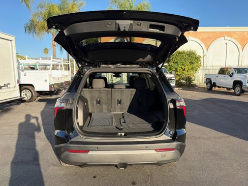 Used 2025 Chevrolet Equinox LT image 14