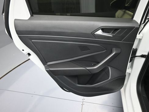 Used 2025 Volkswagen Jetta S image 12