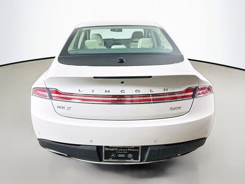 Used 2019 Lincoln MKZ Reserve FWD image 6