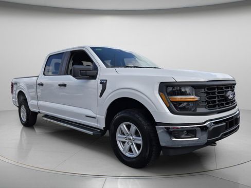 Used 2025 Ford F150 XL w/ Equipment Group 104A Hybrid AWD/4WD image 9