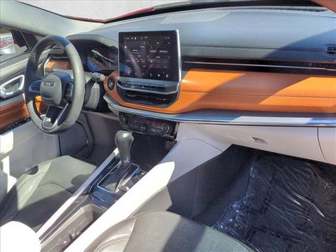 Used 2023 Jeep Compass Limited image 20