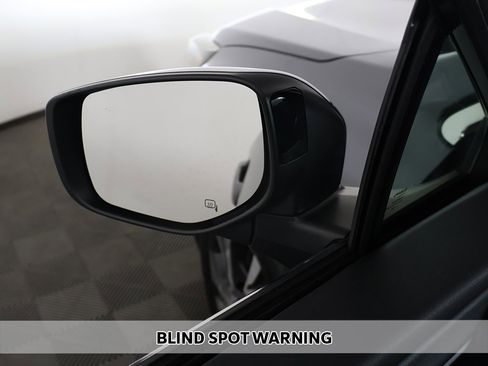 Used 2020 Subaru Legacy Premium image 4