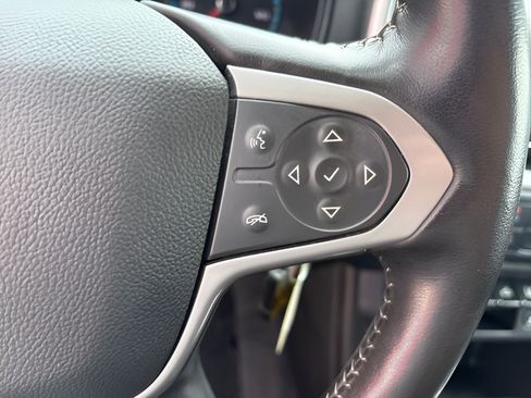 Used 2020 Chevrolet Colorado LT w/ Luxury Package AWD/4WD image 37