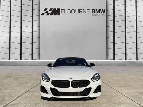 Certified 2022 BMW Z4 M40i w/ Premium Package image 2
