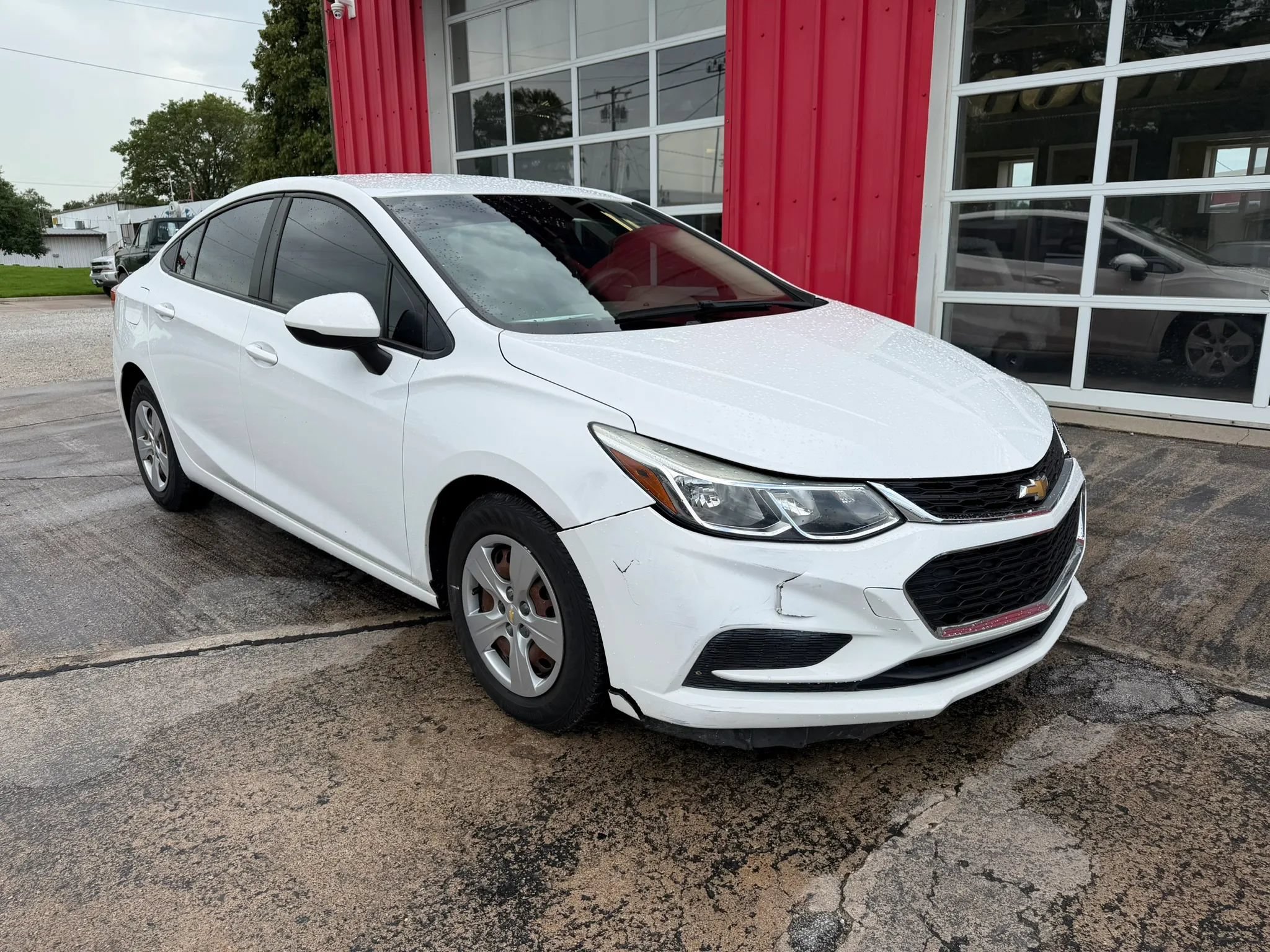 Used 2018 Chevrolet Cruze LS FWD image 2