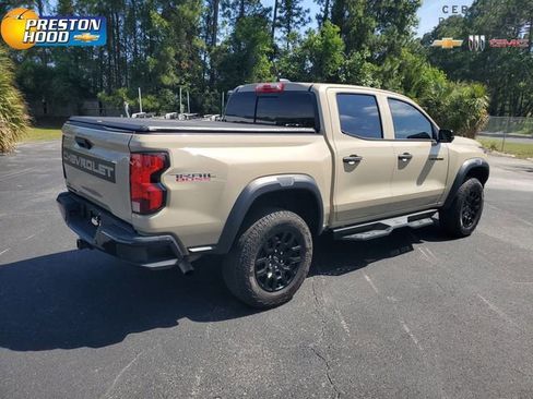 Used 2023 Chevrolet Colorado Trail Boss w/ Technology Package AWD/4WD image 6