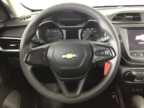 Used 2022 Chevrolet TrailBlazer LS image 11