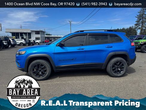 Used 2022 Jeep Cherokee Latitude w/ Trailer Tow Group image 8