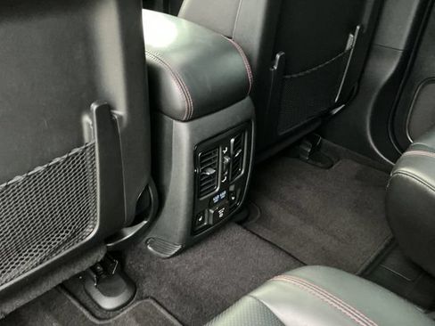 Used 2022 Dodge Durango R/T RWD image 27