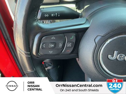 Used 2018 Jeep Wrangler Unlimited Sport S AWD/4WD image 19