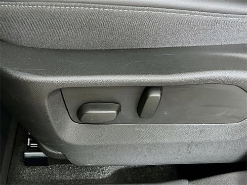 Used 2023 Buick Envision Preferred image 11