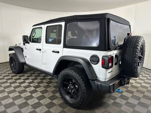 Used 2024 Jeep Wrangler Unlimited AWD/4WD image 5