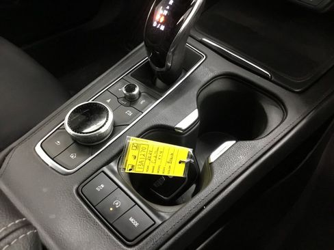 Used 2024 Cadillac XT4 Luxury image 27