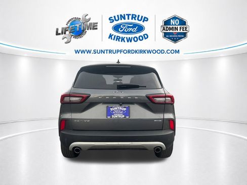 Used 2023 Ford Escape Active w/ Tech Pack #1 AWD/4WD image 4