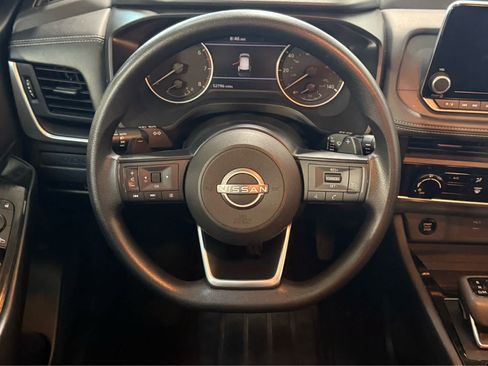 Used 2024 Nissan Rogue S AWD/4WD image 17