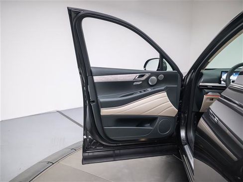 New 2026 Genesis GV80 2.5T Advanced image 33