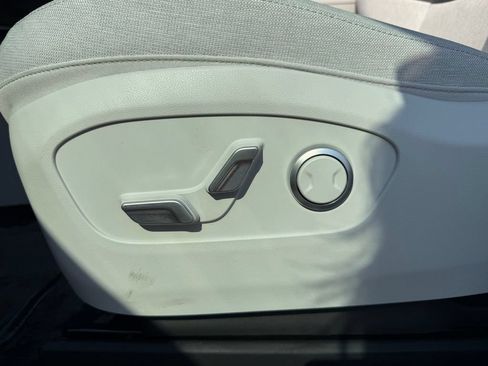 Certified 2026 Hyundai Ioniq 9 SE AWD/4WD image 35