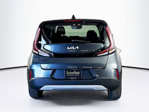 Used 2025 Kia Soul LX w/ LX Technology Package image 7