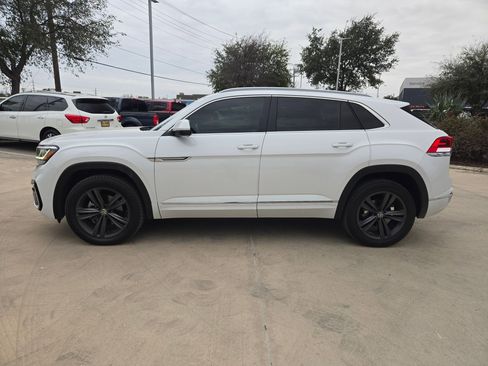 Used 2022 Volkswagen Atlas Cross Sport SEL R-Line w/ Cross Sport MDO Package image 6