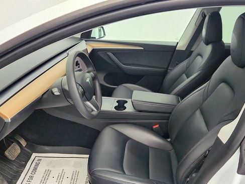 Used 2022 Tesla Model Y Long Range image 21