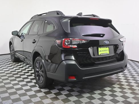 Used 2025 Subaru Outback Onyx Edition AWD/4WD image 4