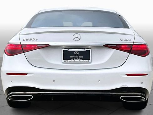 Used 2024 Mercedes-Benz S 580e 4MATIC Sedan image 4