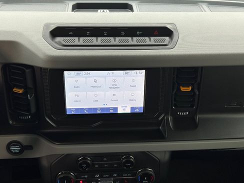 Used 2022 Ford Bronco Badlands w/ Sasquatch Package image 12