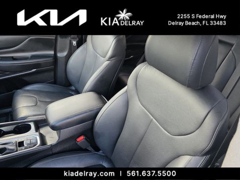 Used 2020 Hyundai Santa Fe Limited image 10