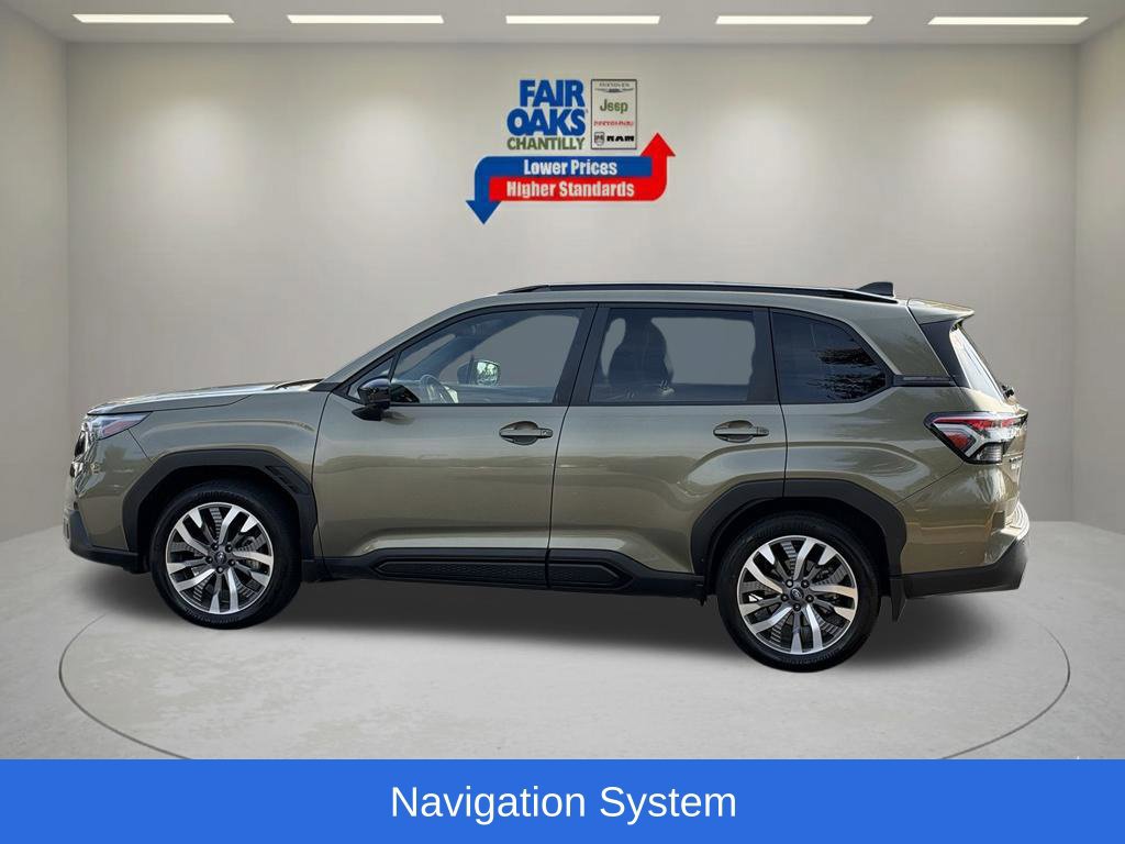 Used 2025 Subaru Forester Touring AWD/4WD image 11