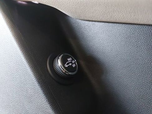 Used 2025 Cadillac XT6 Sport w/ LPO, Floor Liner Package image 29