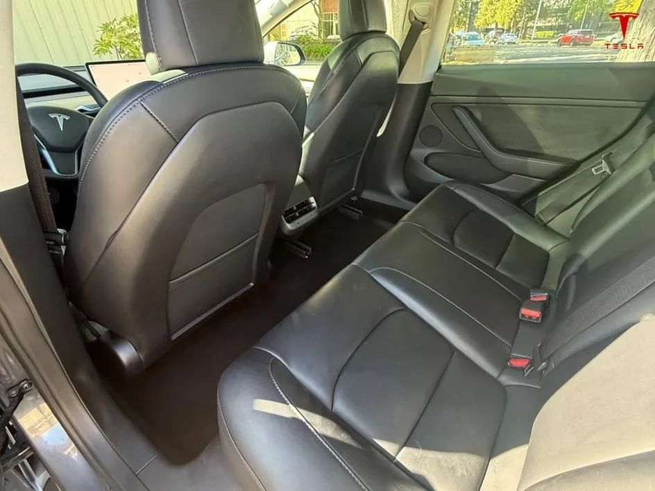 Used 2023 Tesla Model 3 Standard Range RWD image 13