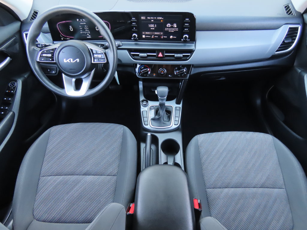 Used 2024 Kia Seltos LX AWD/4WD image 33