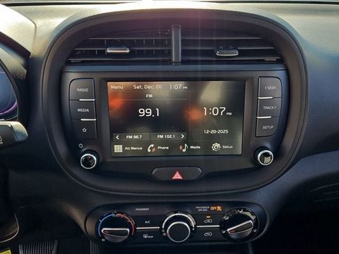 Used 2024 Kia Soul LX w/ Option Group 015 image 23