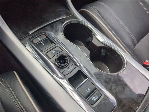 Used 2018 Acura TLX w/ Technology Package FWD image 10