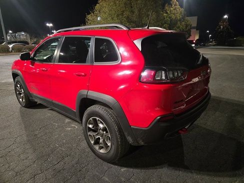 Used 2019 Jeep Cherokee Trailhawk image 5