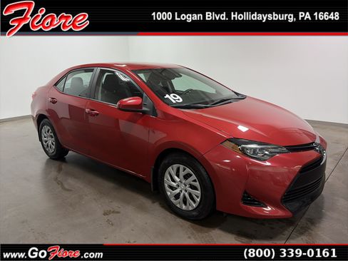 Used 2019 Toyota Corolla LE FWD image 1