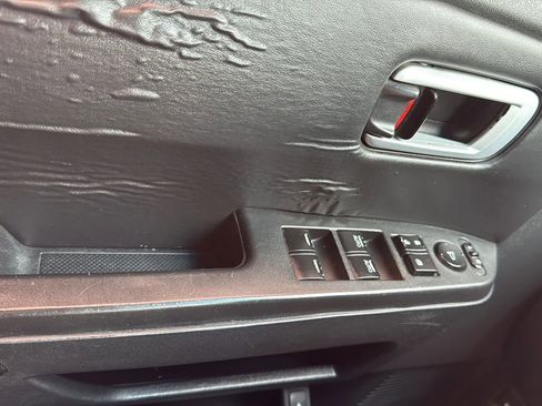 Used 2010 Honda Pilot EX-L image 22