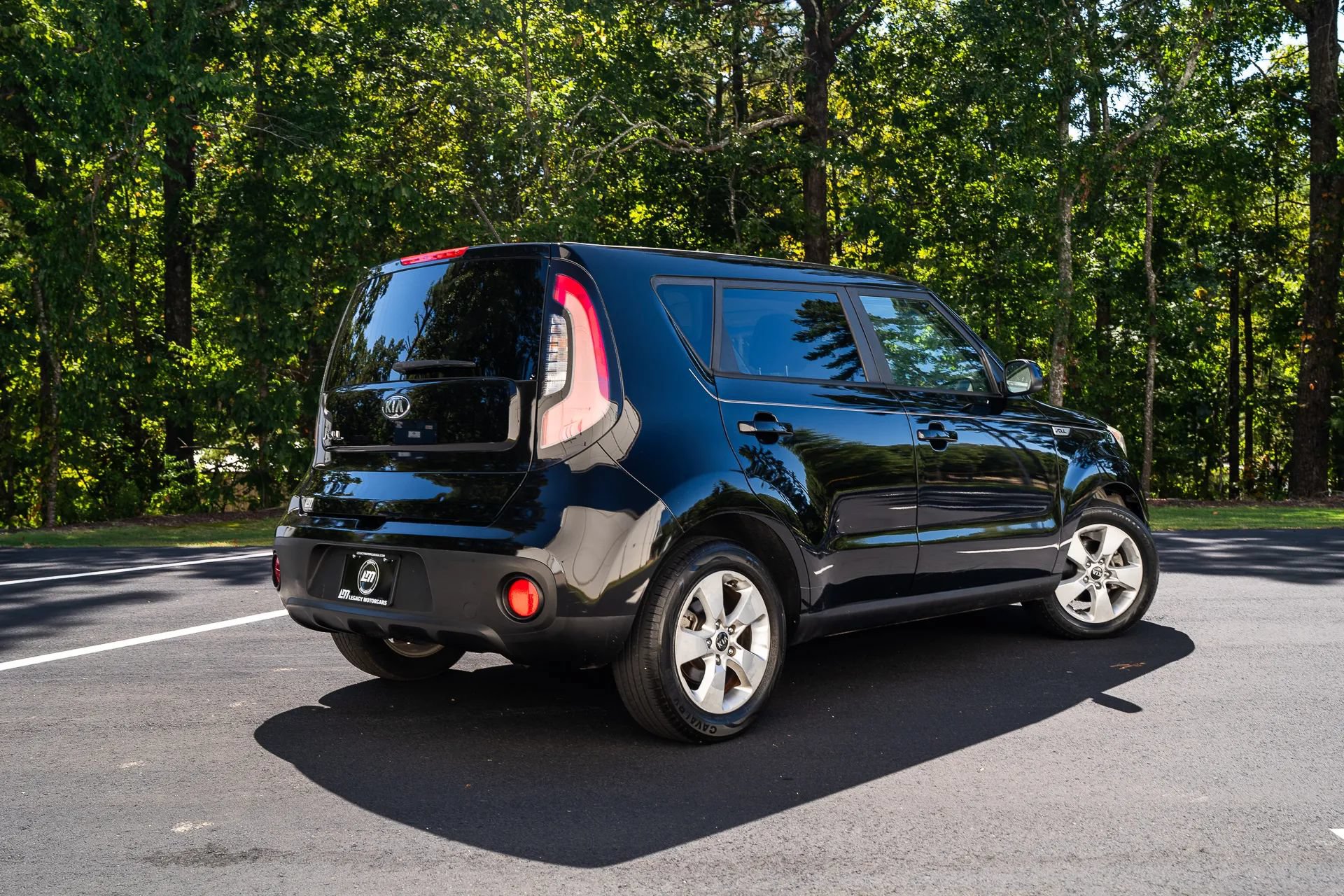Used 2017 Kia Soul FWD image 2