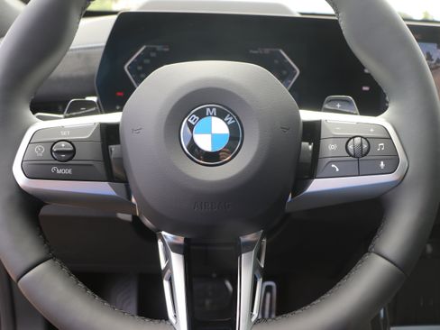 Used 2026 BMW X1 xDrive28i w/ Technology Package AWD/4WD image 17