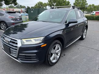 Used 2019 Audi Q5 2.0T Premium Plus w/ Premium Plus Package image 1