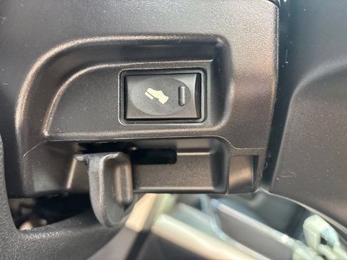 Used 2016 RAM 1500 Laramie w/ Convenience Group AWD/4WD image 56