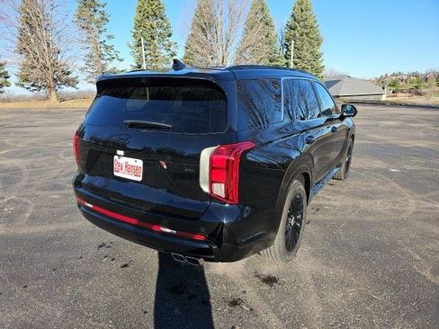Used 2025 Hyundai Palisade Calligraphy image 6