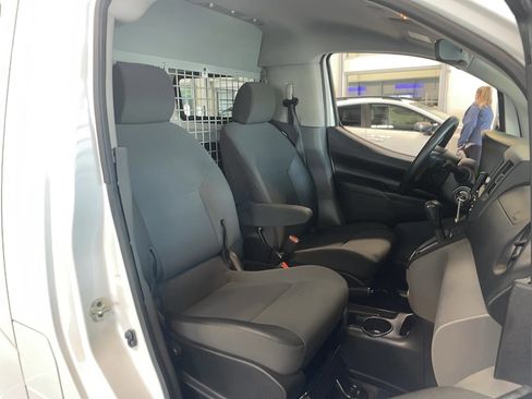 Used 2021 Nissan NV200 SV w/ Sliding Door Glass Package image 8