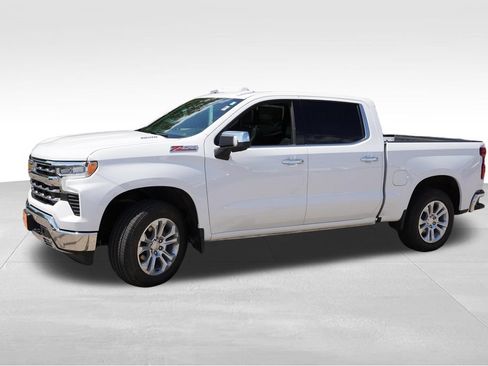 Certified 2024 Chevrolet Silverado 1500 LTZ w/ LTZ Premium Package AWD/4WD image 10